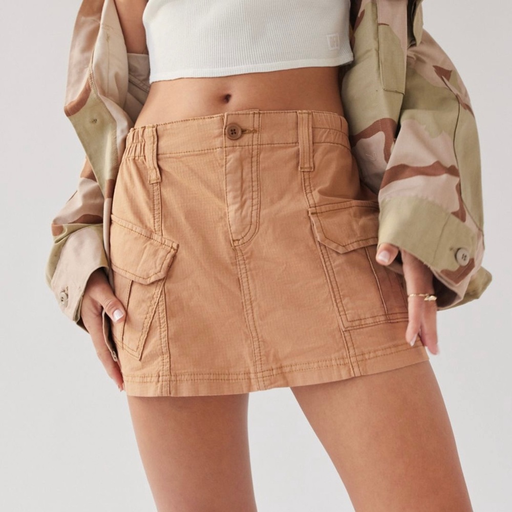 Urban Outfitters Low Rise Cargo Mini Skirt